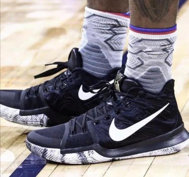 赛事前瞻：雷霆VS太阳，谁将率先挺进半决赛？（焦点之战：雷霆与太阳，谁能率先闯入半决赛？）